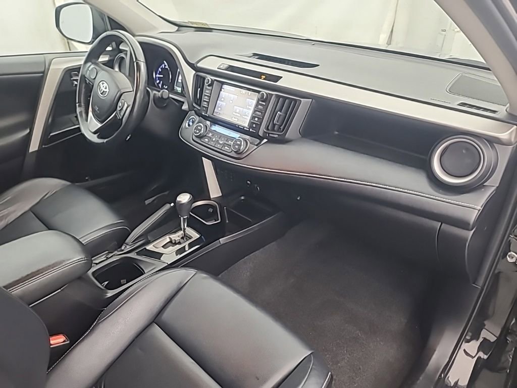 Used 2016 Toyota RAV4 Limited image 14