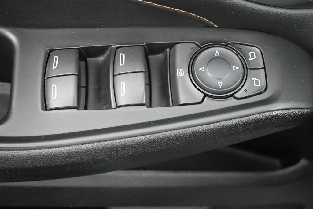 Used 2021 Chevrolet Traverse LS AWD/4WD image 21
