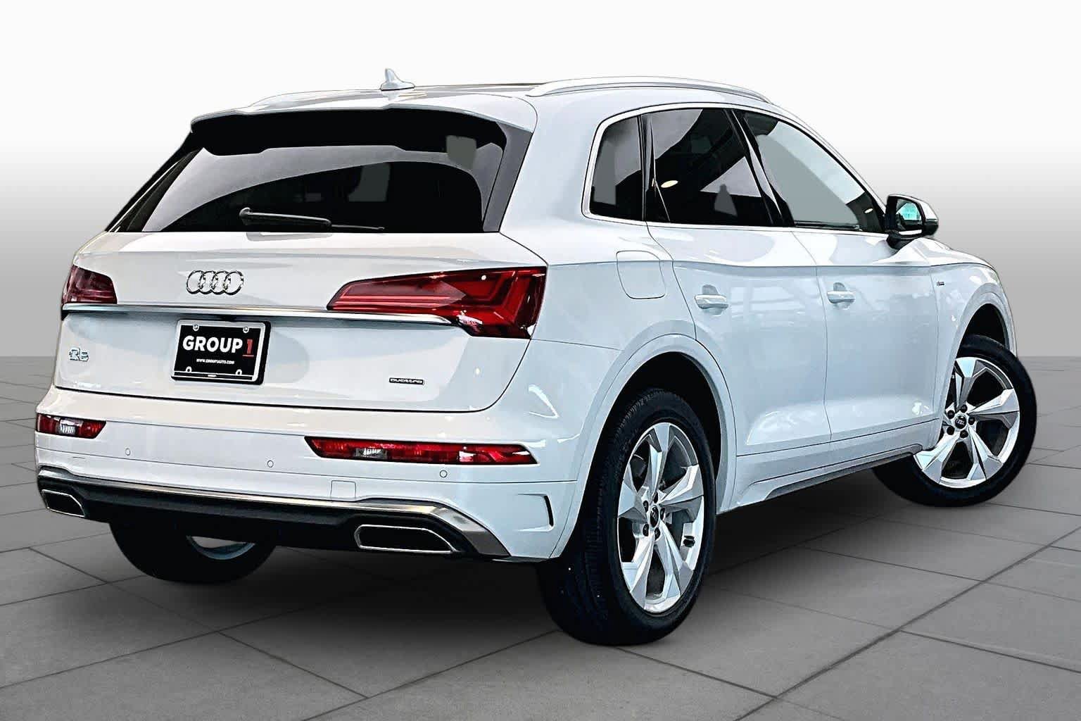 Used 2022 Audi Q5 2.0T Premium Plus w/ Premium Plus Package AWD/4WD image 13