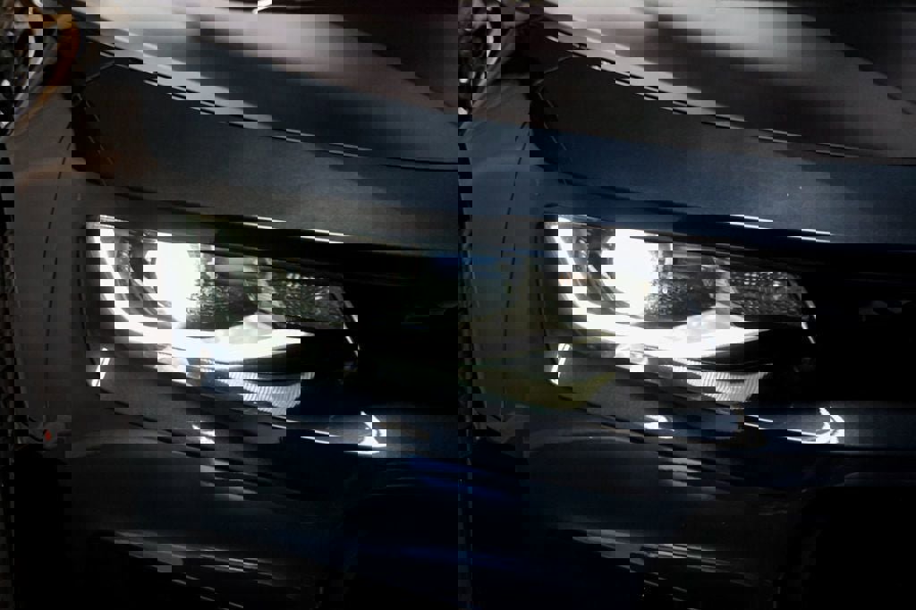 Used 2021 Chevrolet Camaro ZL1 image 79