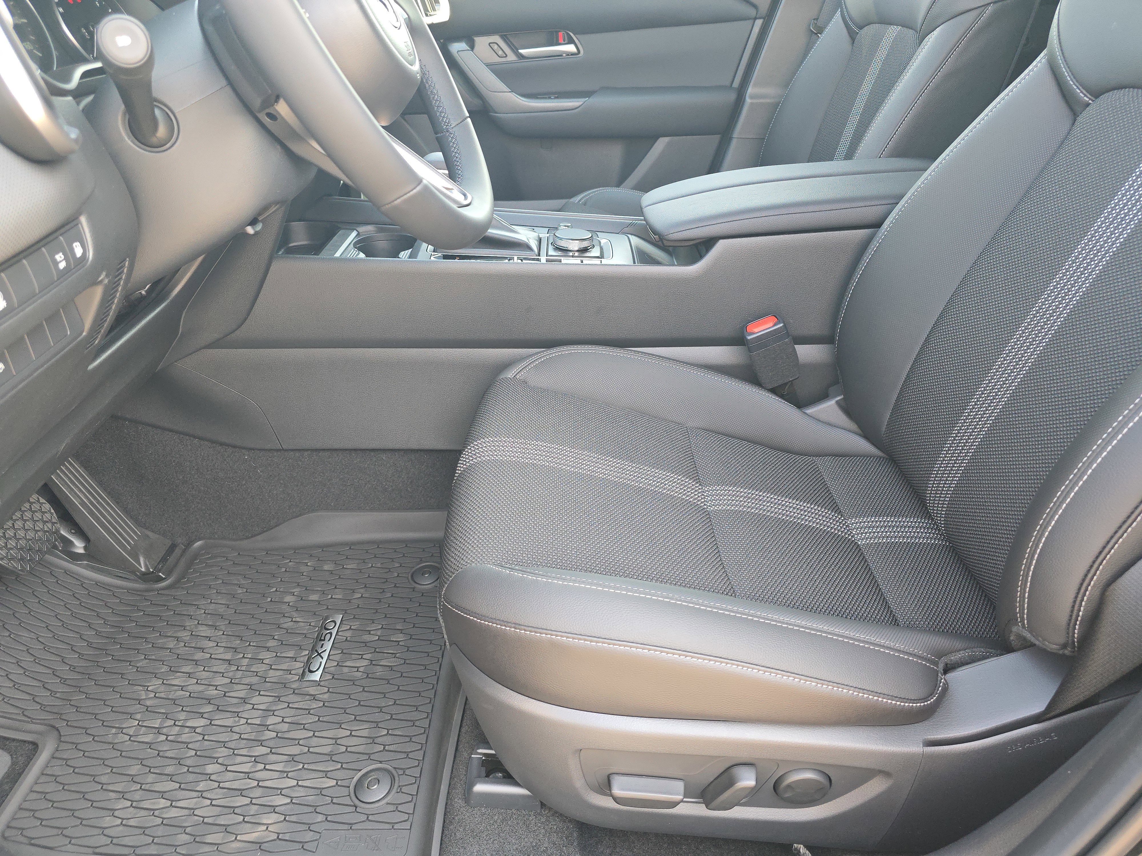 Used 2025 MAZDA CX-50 2.5 Hybrid w/ Weather Package image 9