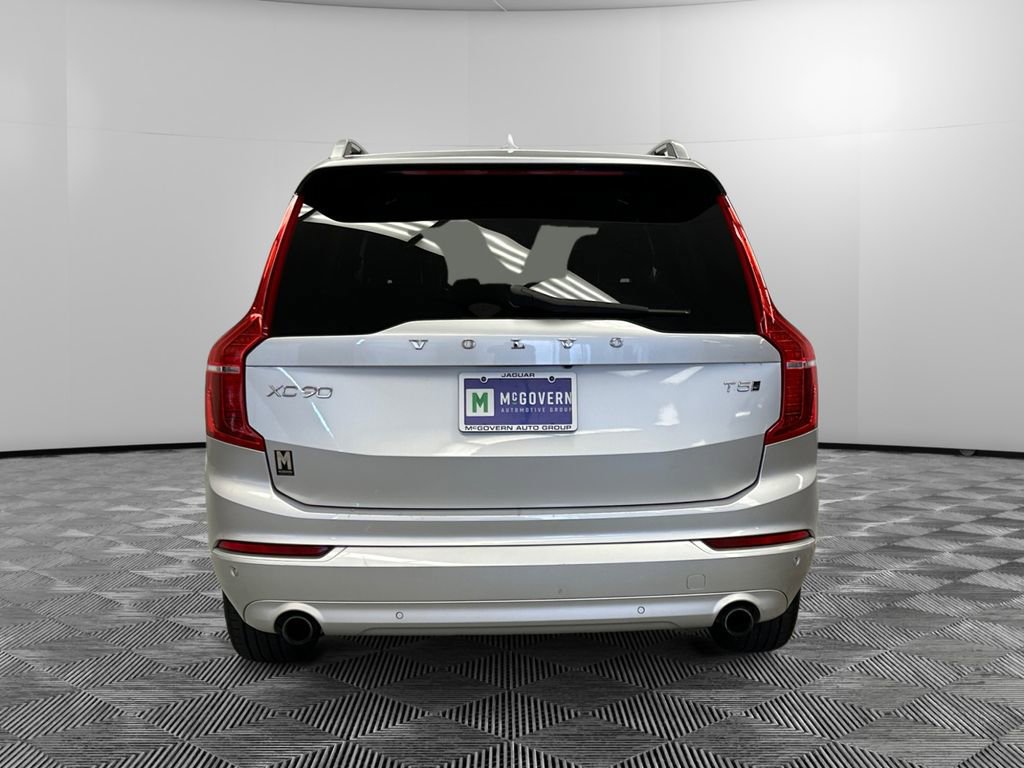Used 2018 Volvo XC90 T5 Momentum AWD/4WD image 4