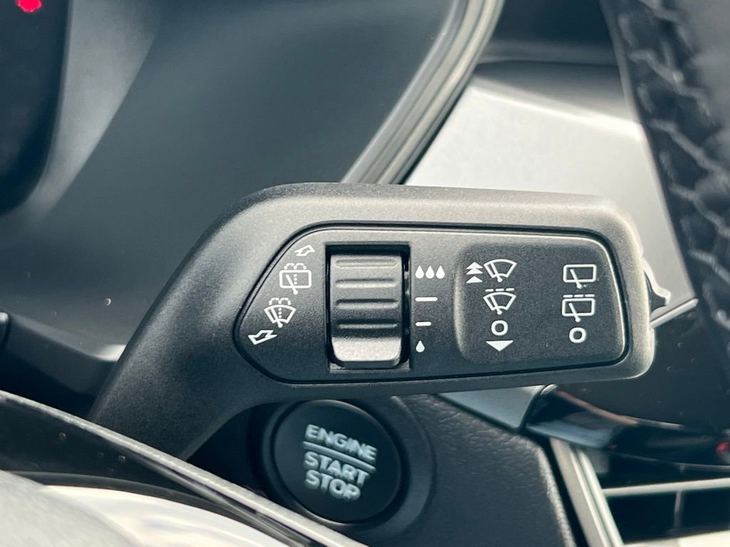 Used 2024 Ford Escape Active image 34