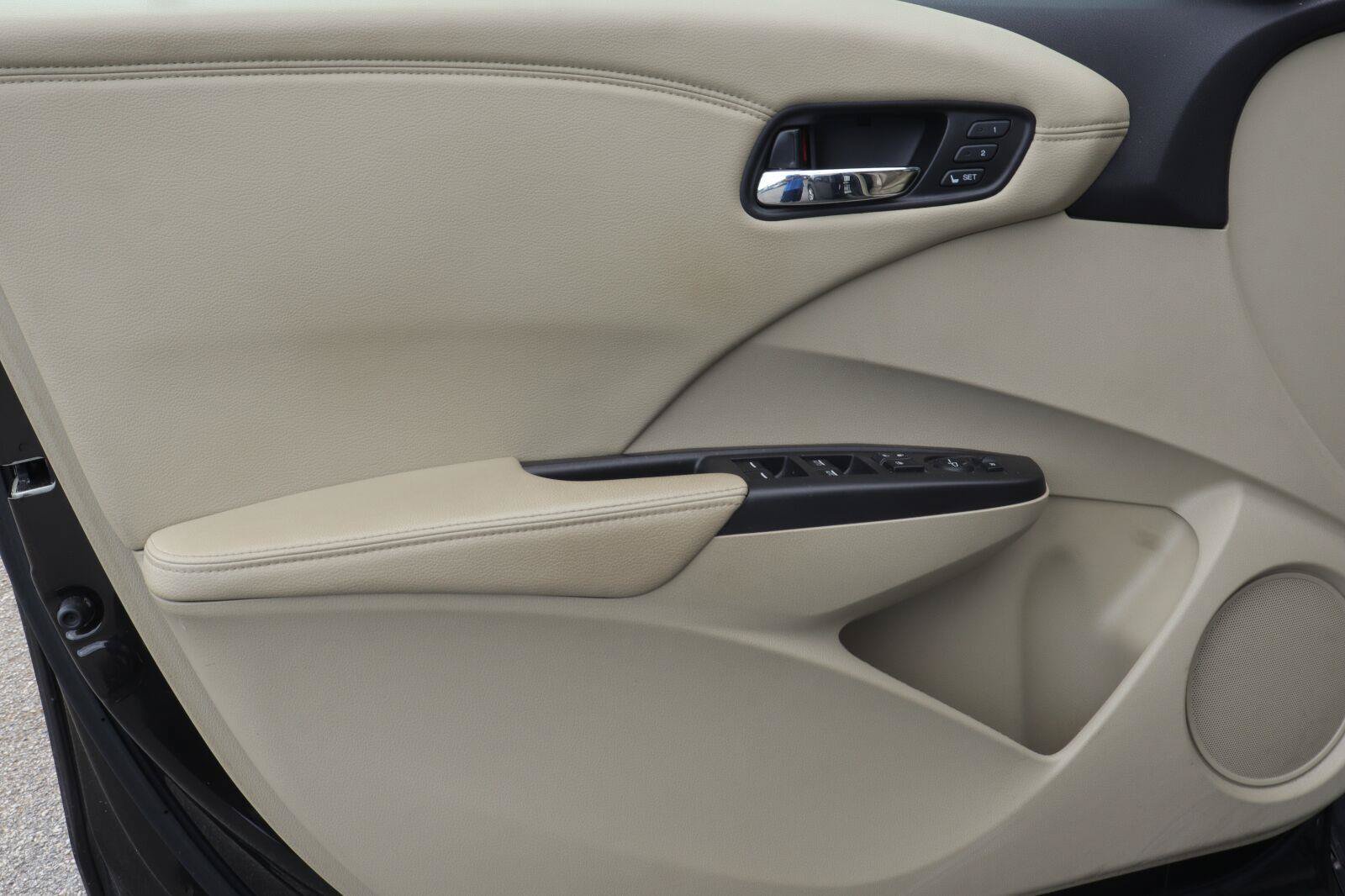 Used 2015 Acura RDX FWD w/ Technology Package image 10