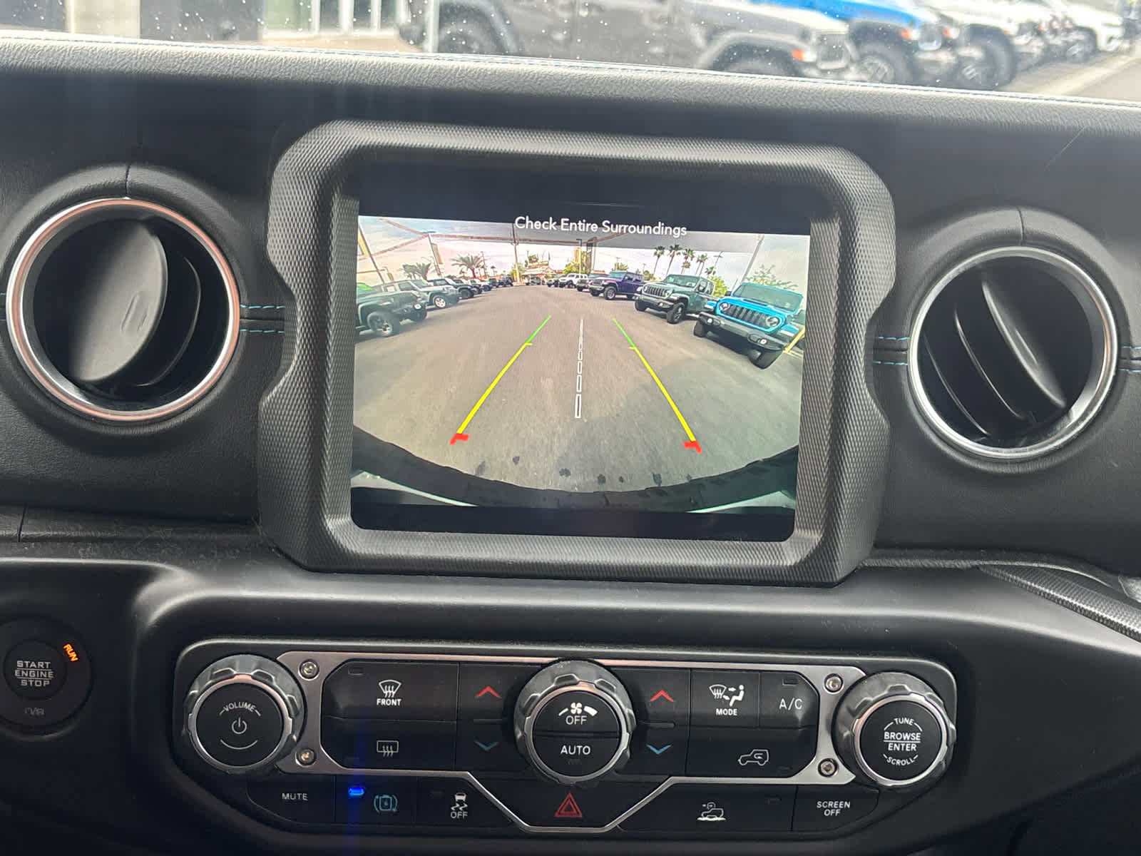 Used 2022 Jeep Wrangler Unlimited Rubicon 4xe image 12