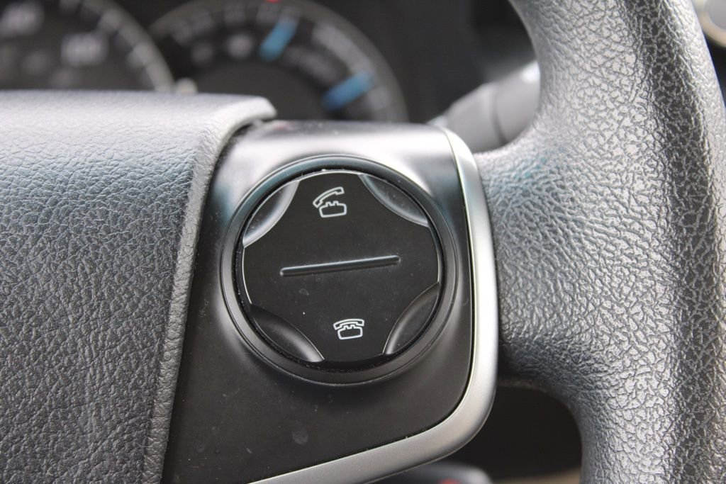 Used 2012 Toyota Camry LE image 29