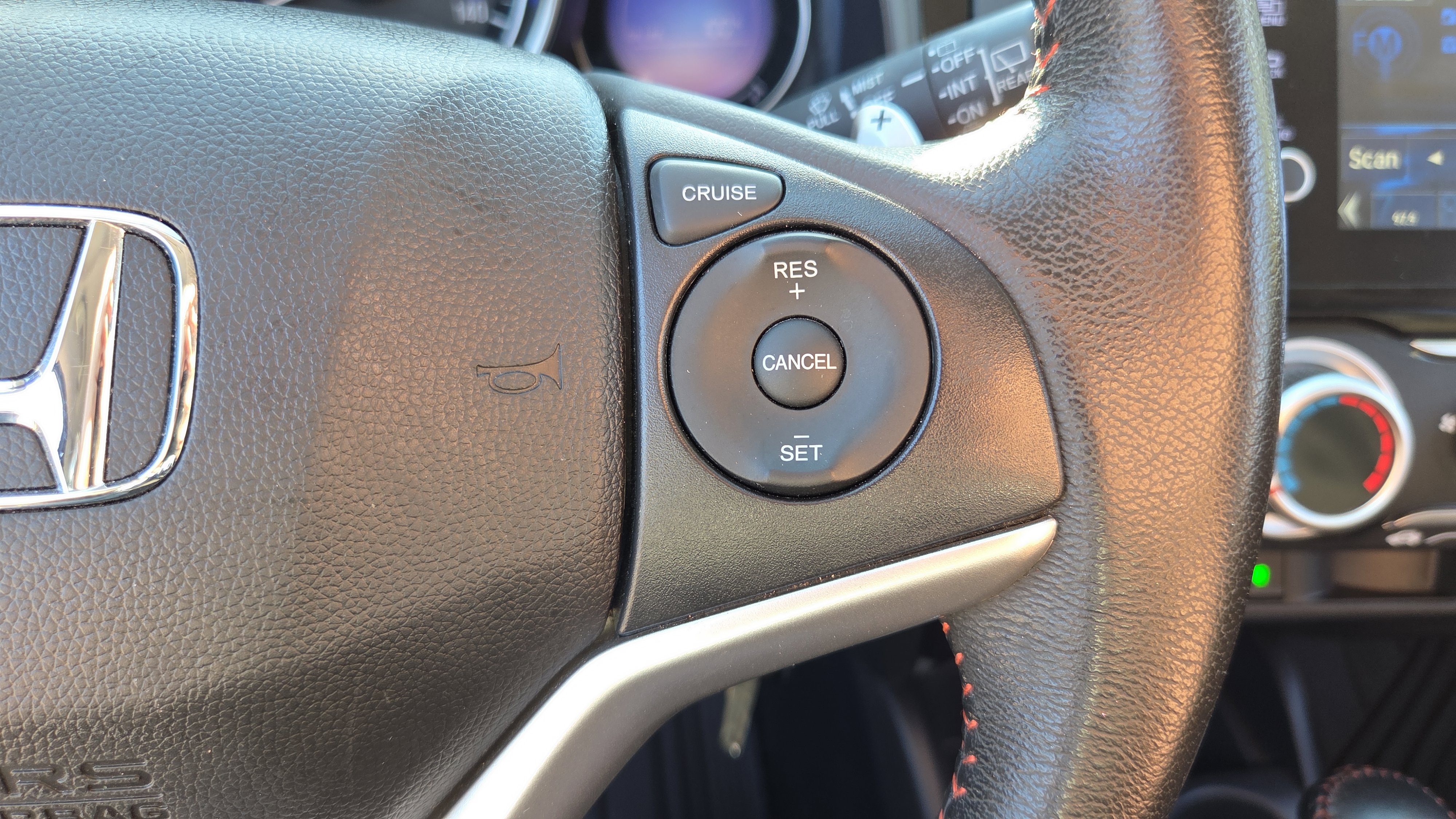 Used 2020 Honda Fit Sport image 25