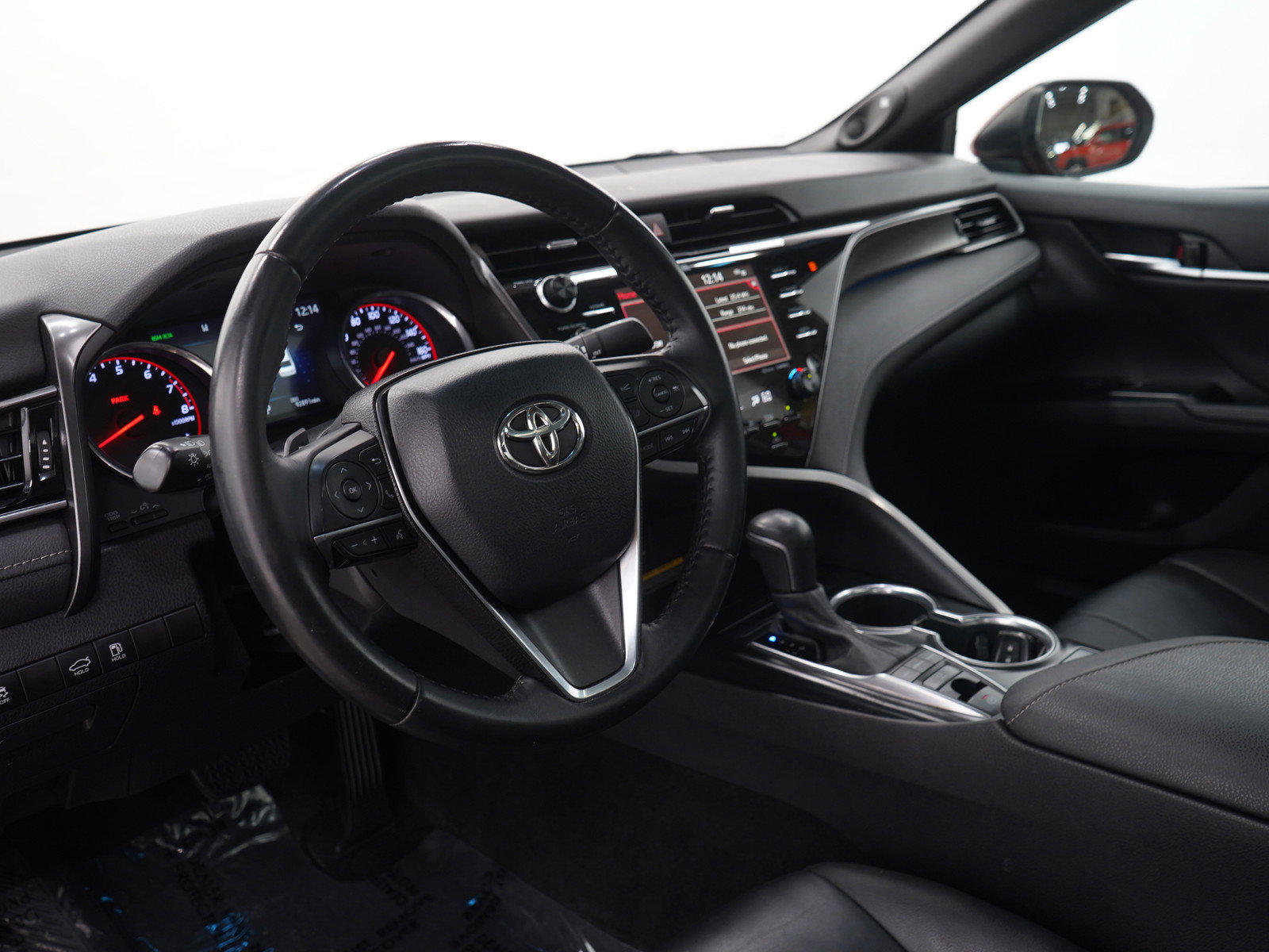 Used 2020 Toyota Camry XSE image 23