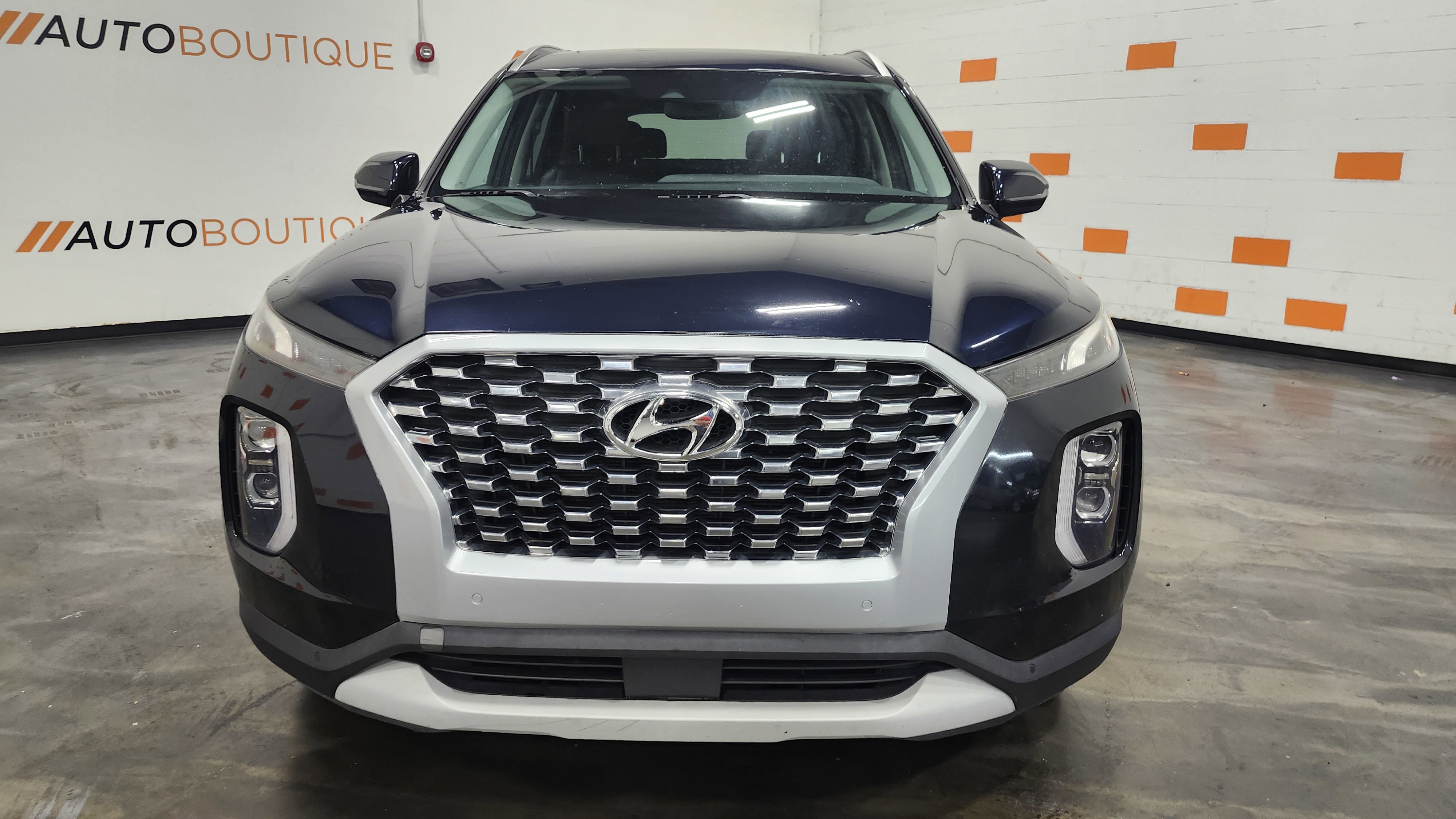 Used 2020 Hyundai Palisade SEL w/ Premium Package image 3
