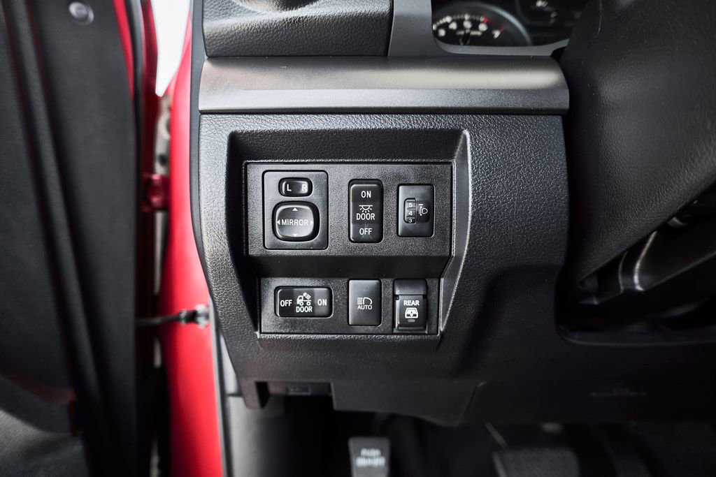 Used 2019 Toyota Tundra SR5 w/ SR5 Upgrade Package image 28