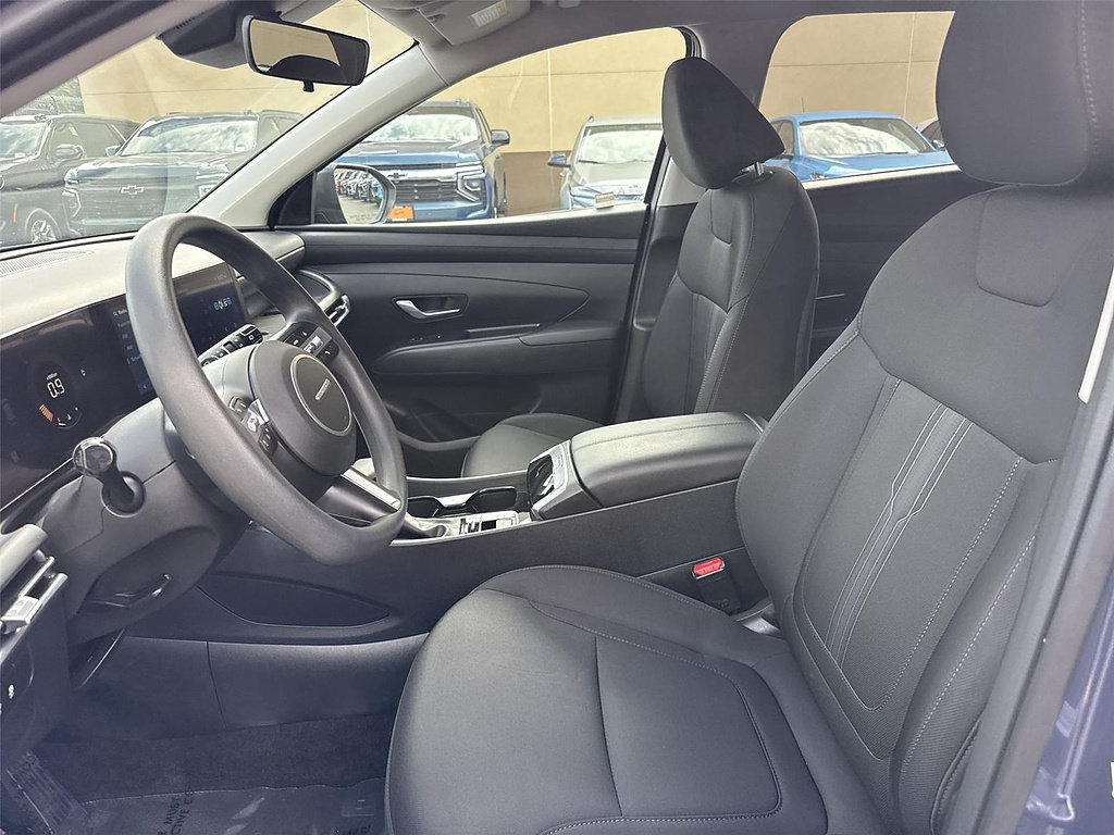 Used 2025 Hyundai Tucson SEL FWD image 17