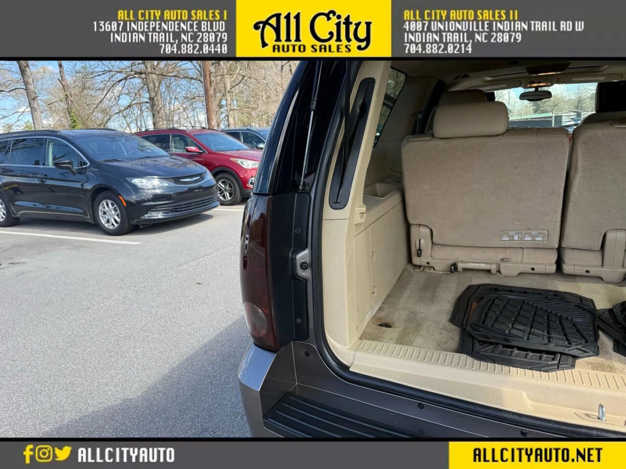 Used 2011 GMC Yukon XL SLT w/ SLT-2 Equipment Package RWD image 35