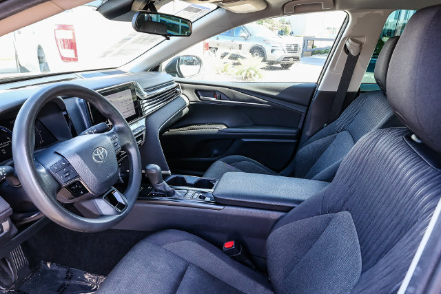 Used 2025 Toyota Camry LE FWD image 21