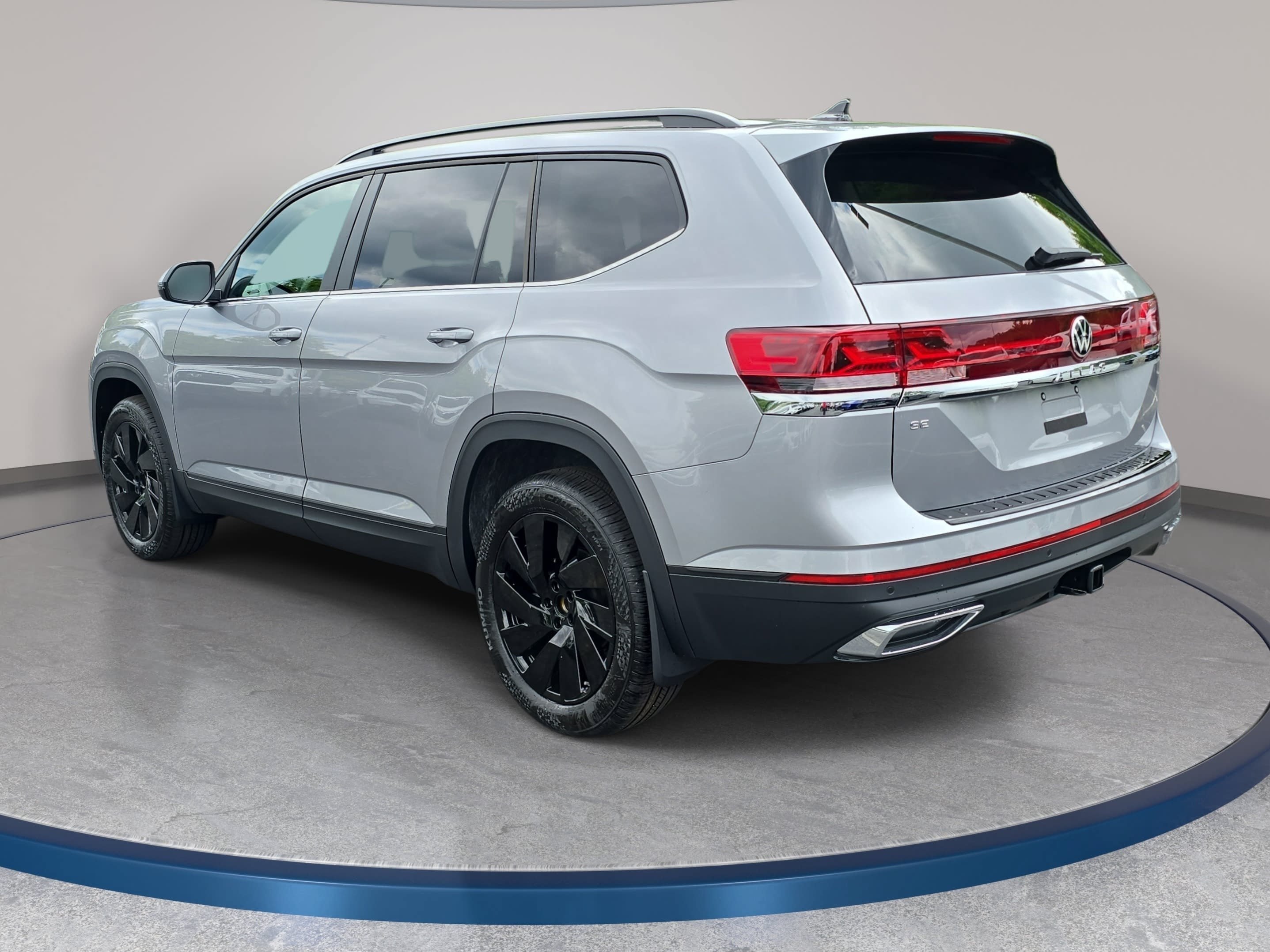 New 2026 Volkswagen Atlas SE FWD image 7