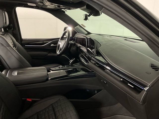 Used 2024 Cadillac Escalade ESV V w/ LPO, ONYX Package image 29