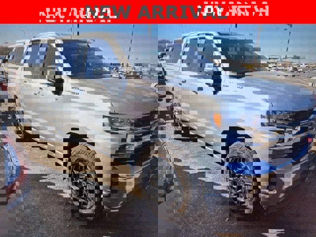 Used 2019 Chevrolet Silverado 1500 LT w/ All-Star Edition image 12