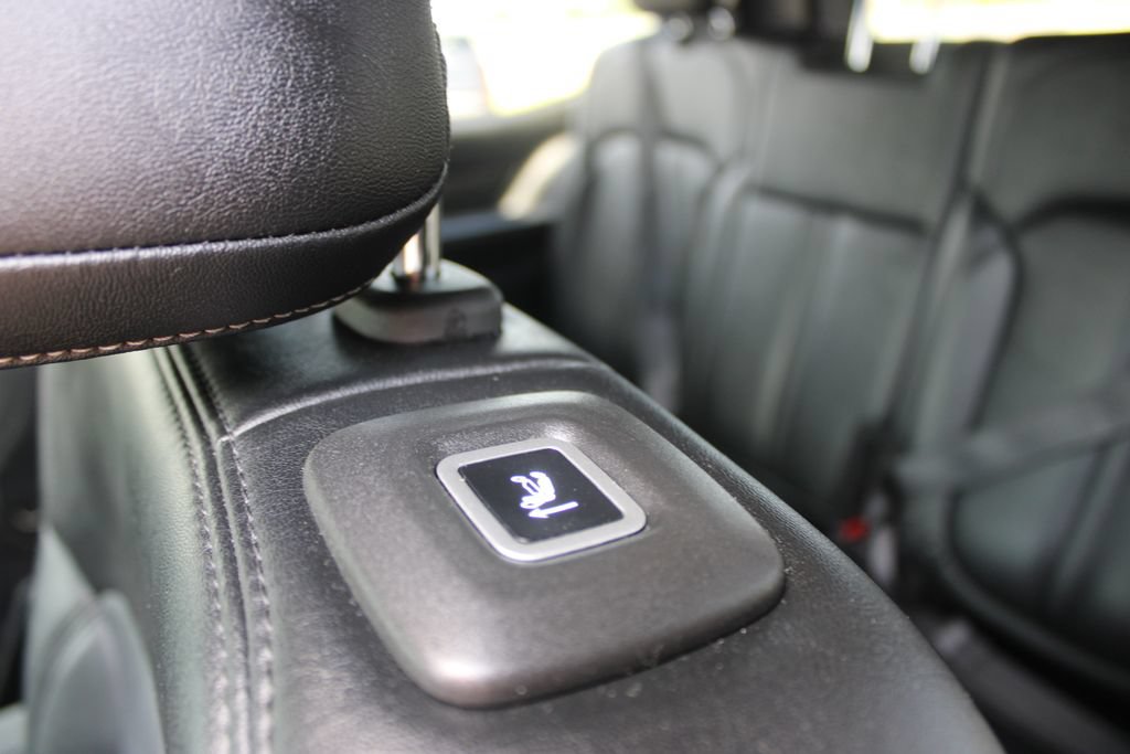 Used 2024 Jeep Wagoneer Series II AWD/4WD image 33