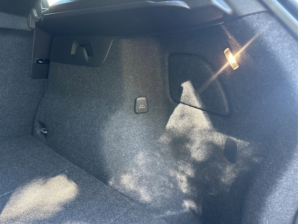 Used 2023 Volvo XC40 Recharge Plus image 50