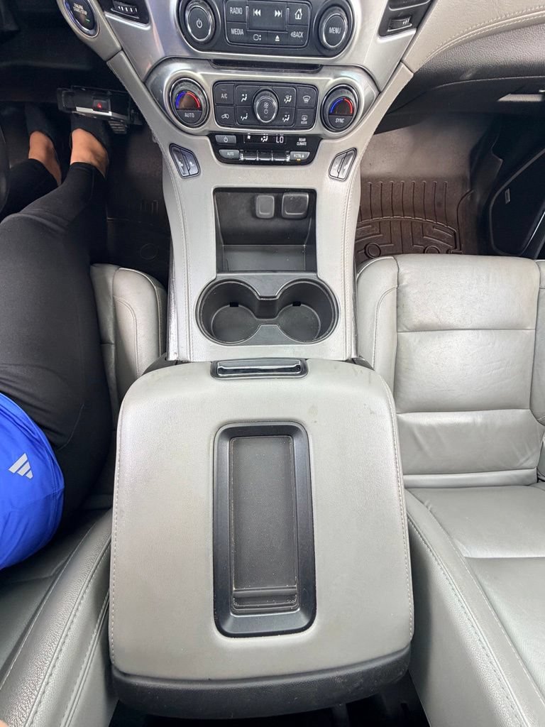 Used 2019 Chevrolet Suburban LT AWD/4WD image 20