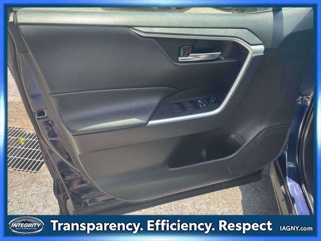 Certified 2021 Toyota RAV4 XLE w/ Convenience Package AWD/4WD image 18