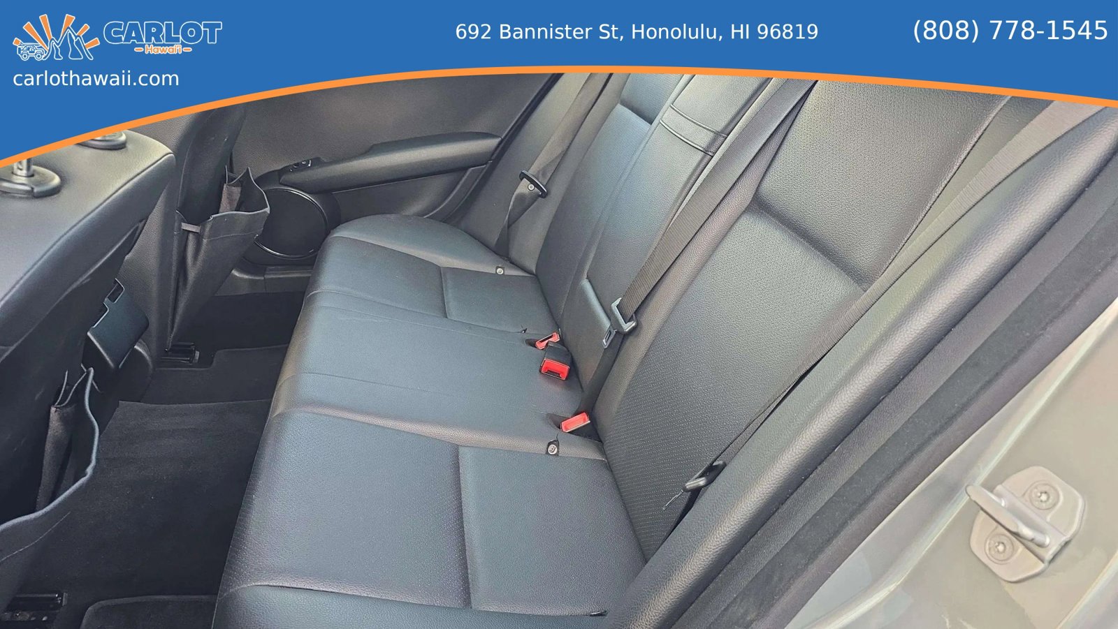 Used 2010 Mercedes-Benz C 300 Sedan w/ Dynamic Handling Pkg image 16