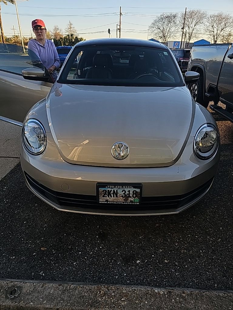 Used 2013 Volkswagen Beetle 2.5