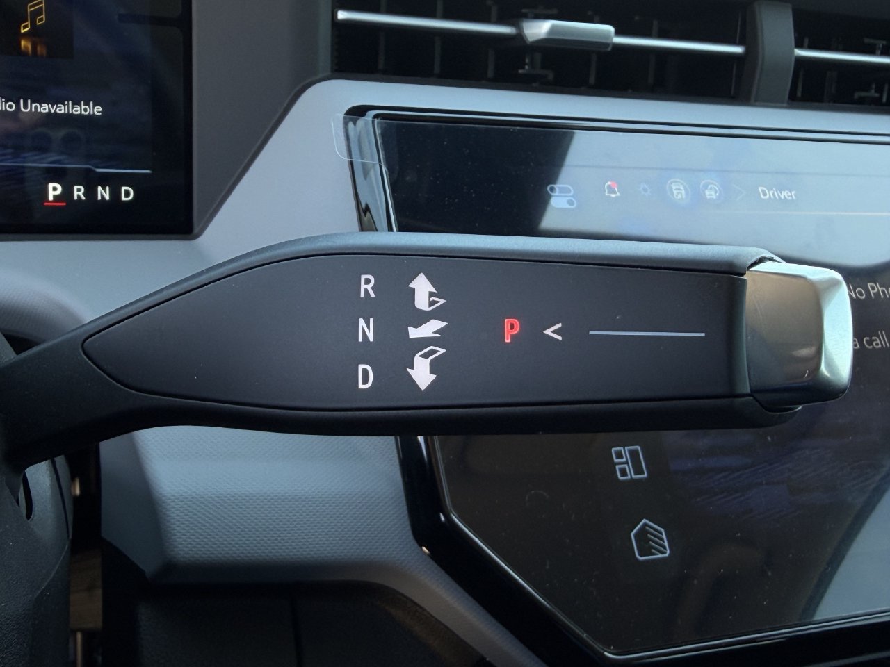 Used 2027 Chevrolet Bolt RS FWD image 18