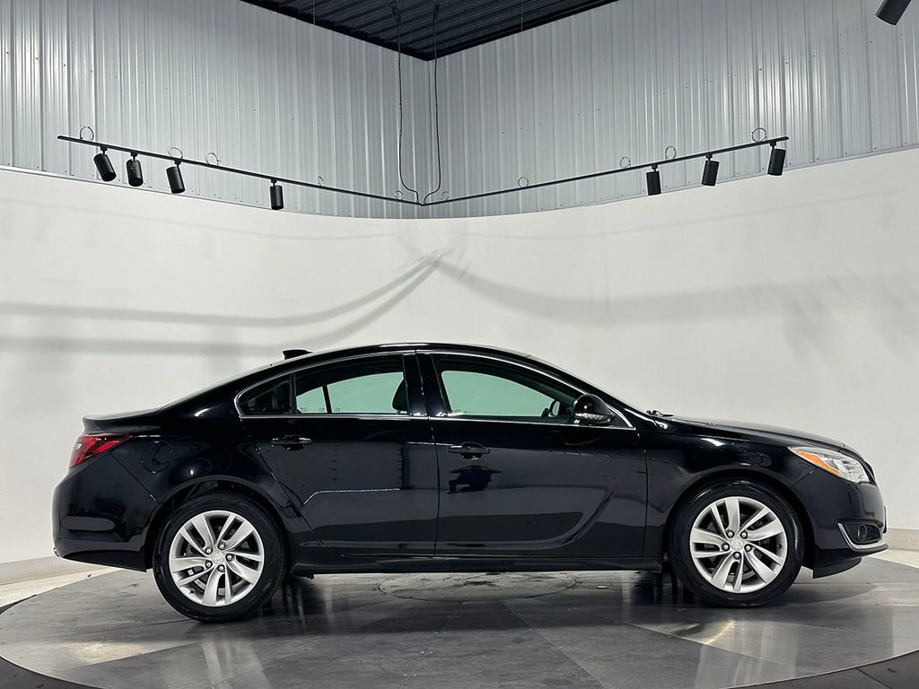 Used 2016 Buick Regal FWD image 10