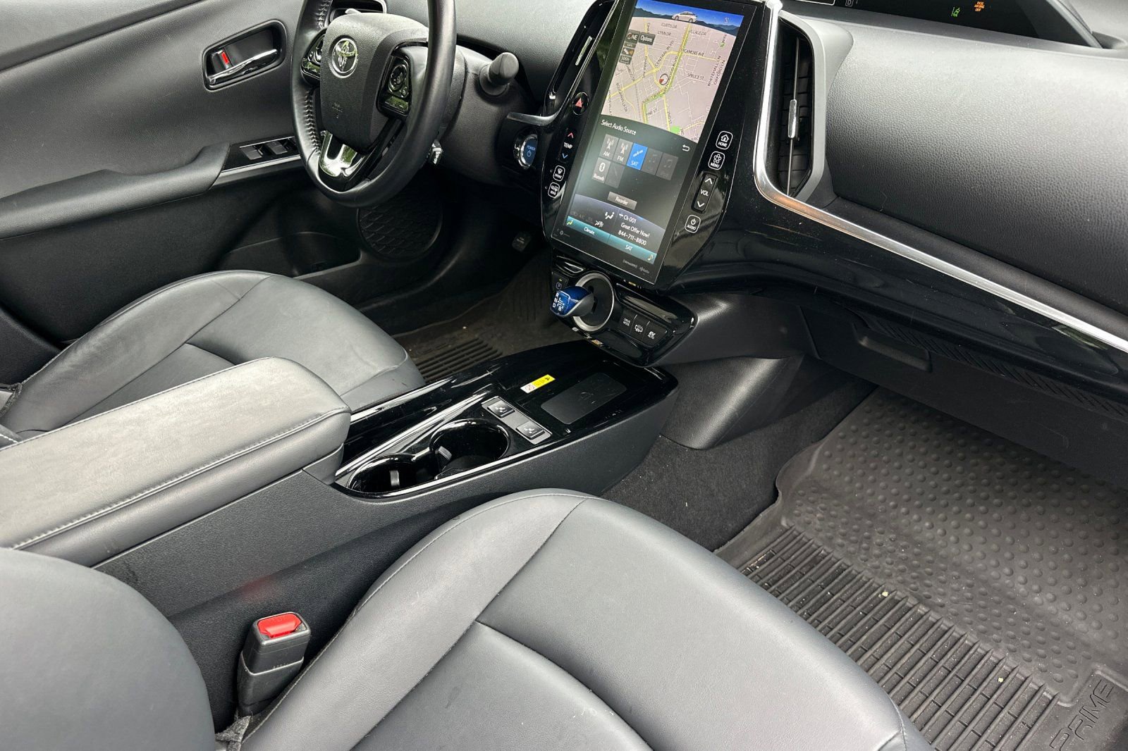 Used 2022 Toyota Prius Prime XLE image 14