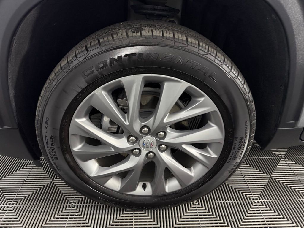 Used 2025 Buick Enclave Preferred image 11