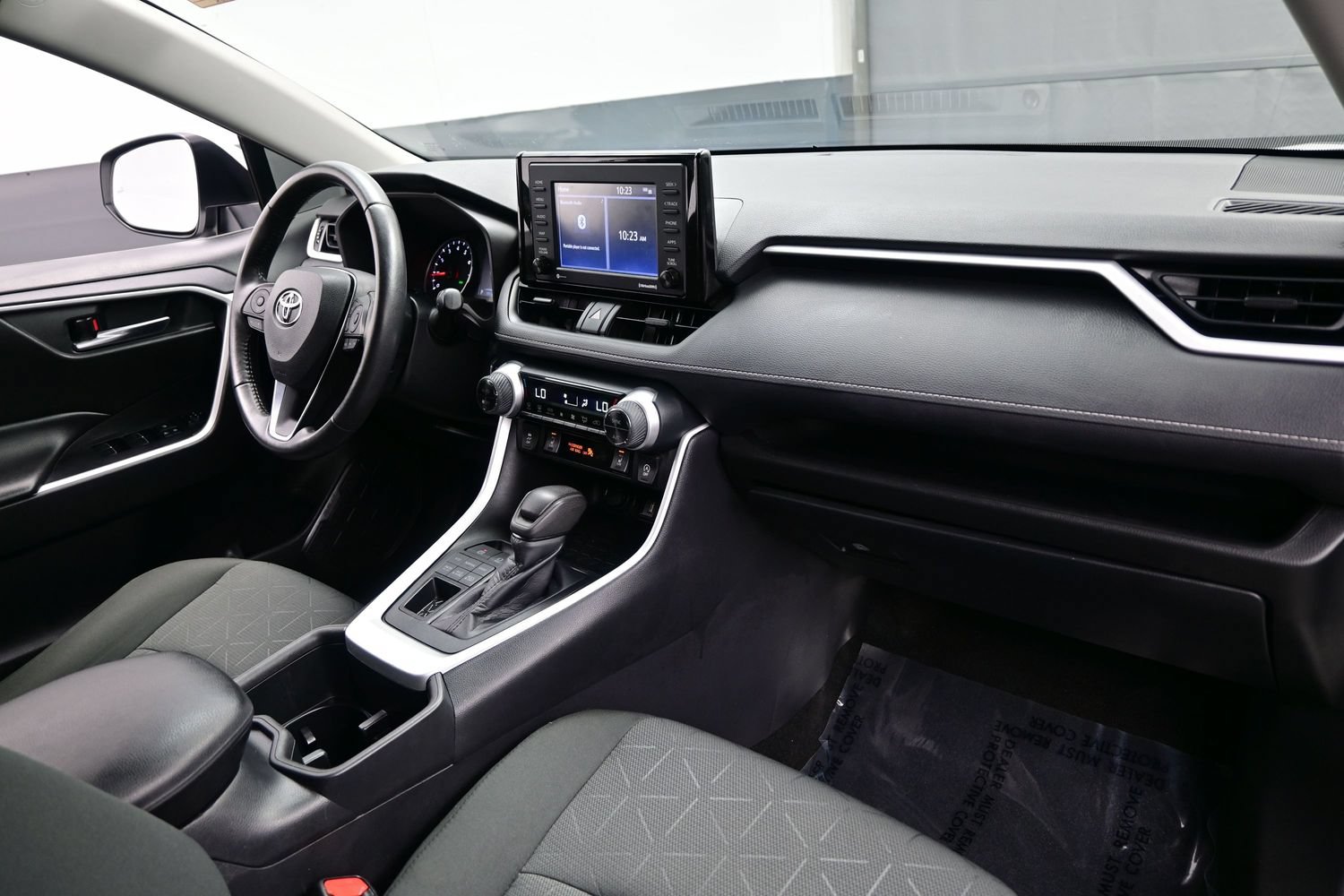 Used 2022 Toyota RAV4 XLE w/ Convenience Package AWD/4WD image 15