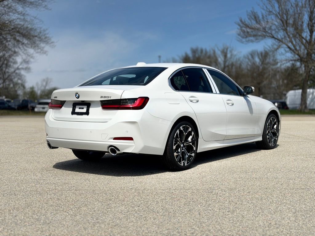 New 2026 BMW 330i xDrive Sedan w/ Premium Package AWD/4WD image 6