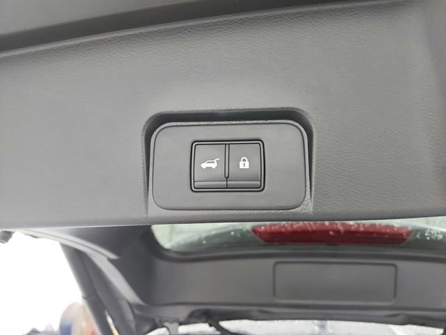 Used 2023 Nissan Rogue SV w/ SV Premium Package image 40