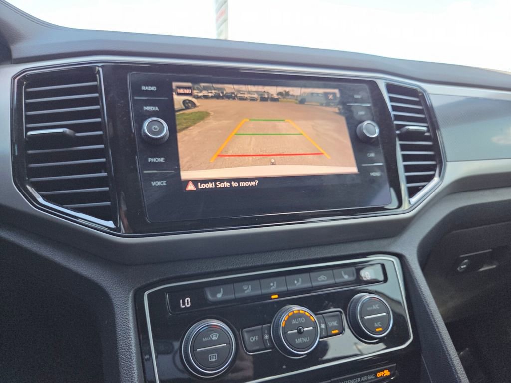 Used 2020 Volkswagen Atlas Cross Sport SEL FWD image 31