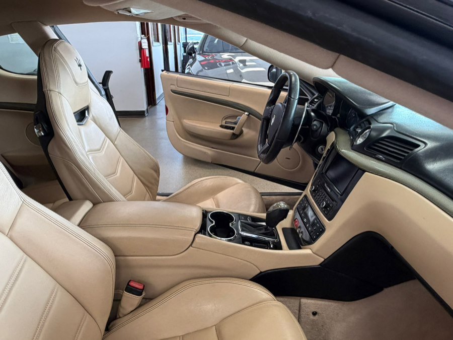 Used 2013 Maserati GranTurismo Sport RWD image 35