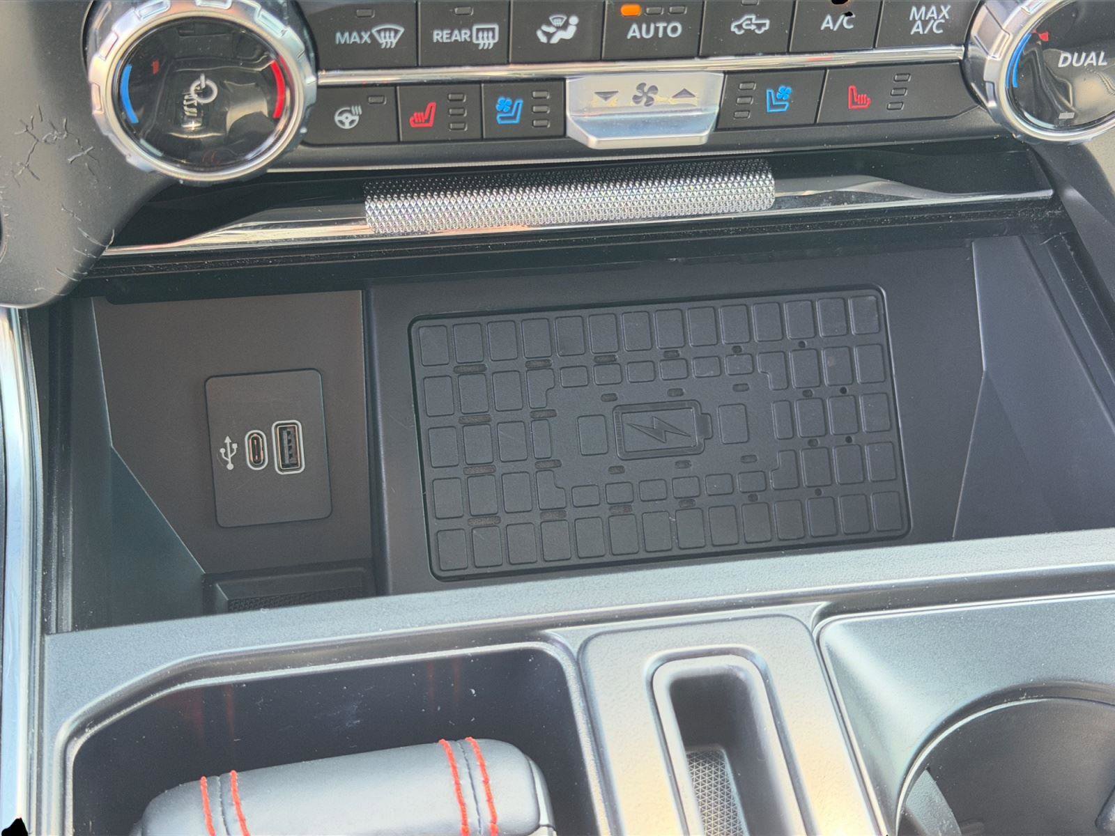 Used 2025 Ford F150 Raptor image 33