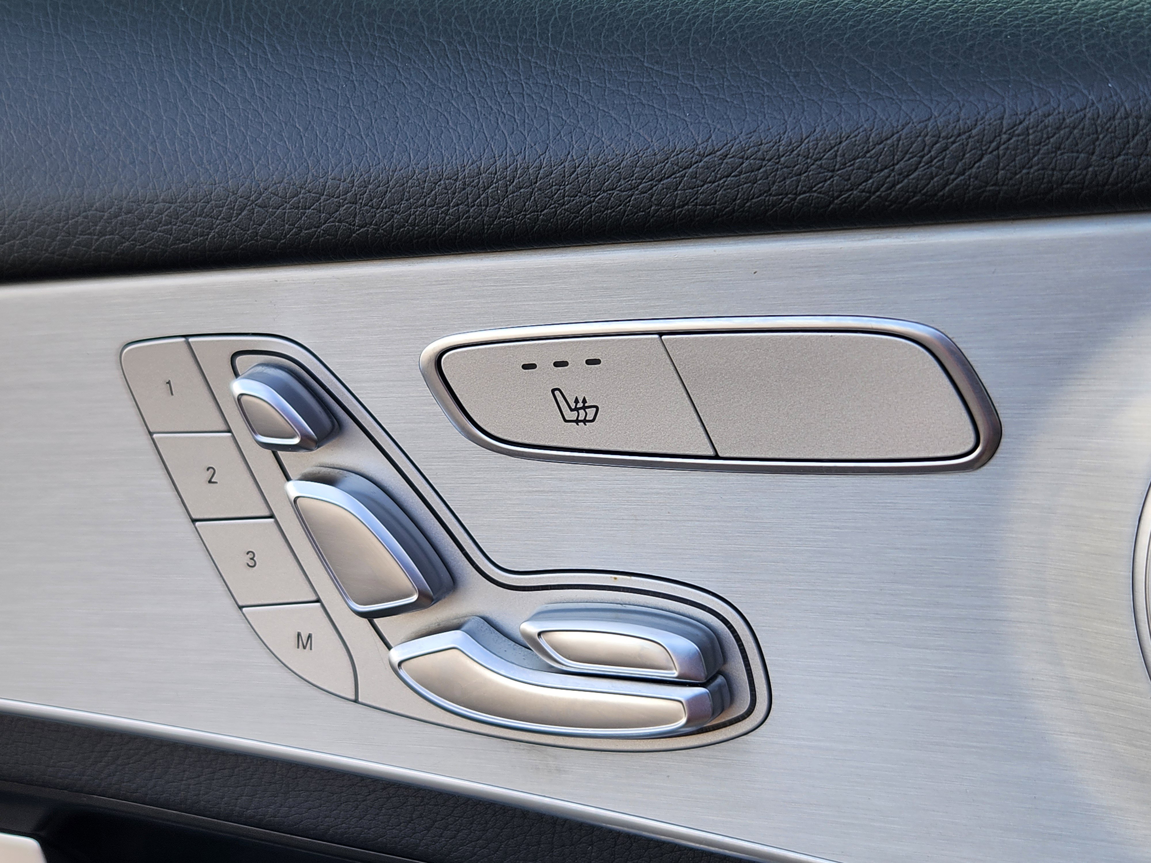 Used 2020 Mercedes-Benz GLC 300 4MATIC Coupe image 13