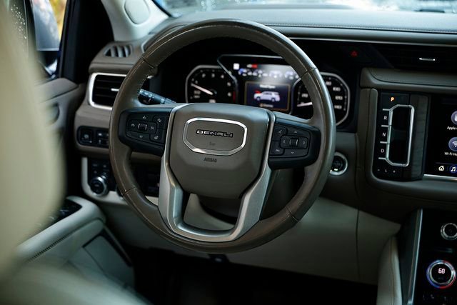 Used 2021 GMC Yukon XL Denali w/ Denali Ultimate Package image 32