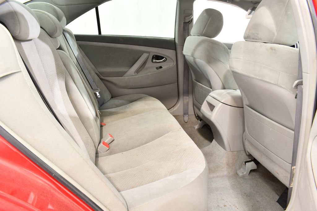Used 2007 Toyota Camry SE FWD image 19