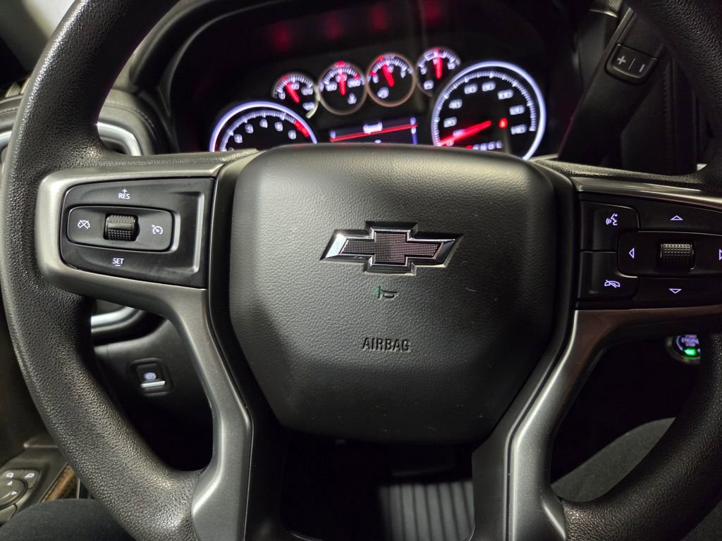 Used 2020 Chevrolet Silverado 1500 RST w/ Trailering Package image 5