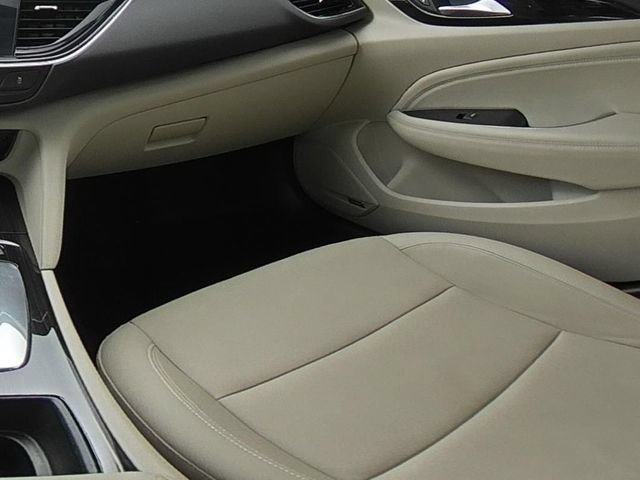 Used 2018 Buick Regal Essence w/ Driver Confidence Package #1 AWD/4WD image 33