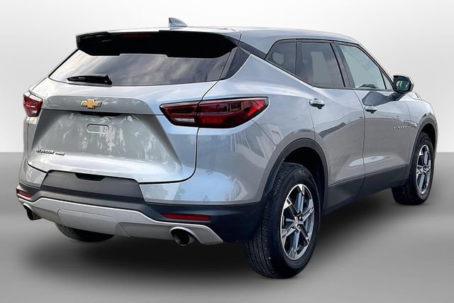 Used 2025 Chevrolet Blazer LT AWD/4WD image 13