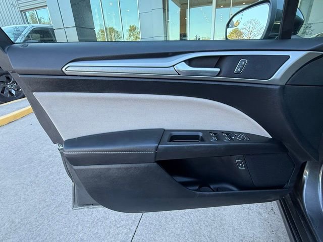 Used 2018 Ford Fusion S FWD image 13
