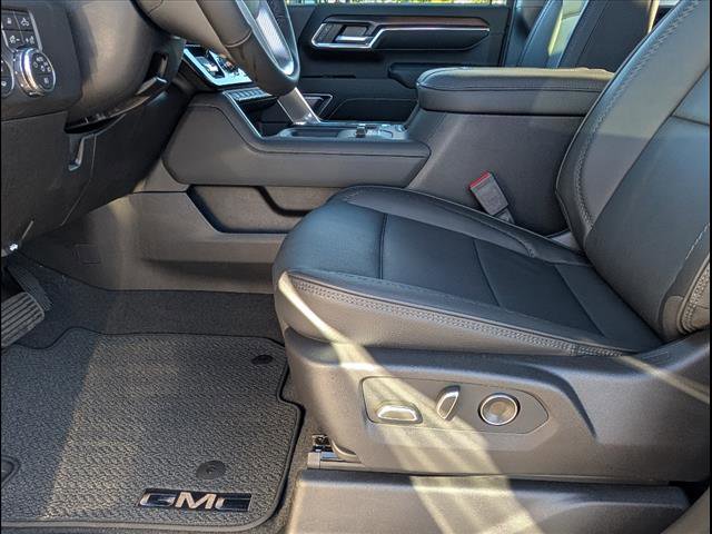 New 2026 GMC Sierra 2500 Denali w/ Denali Reserve Package image 11