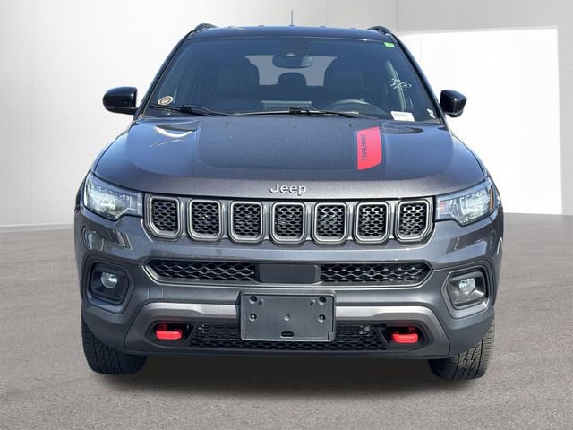 Used 2023 Jeep Compass Trailhawk AWD/4WD image 16