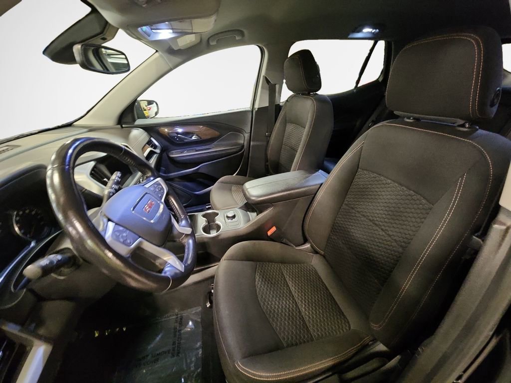 Used 2020 GMC Terrain SLE w/ LPO, Floor Liner Package AWD/4WD image 12