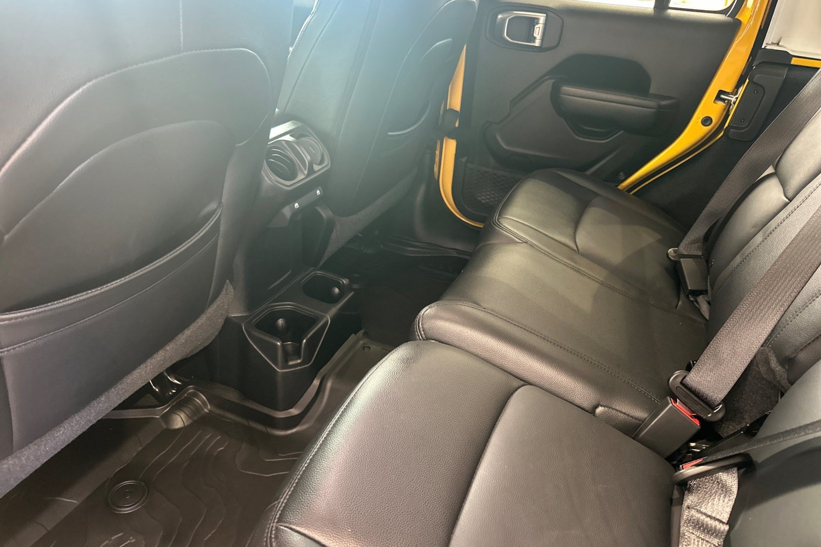 Used 2021 Jeep Wrangler Unlimited Sport AWD/4WD image 15