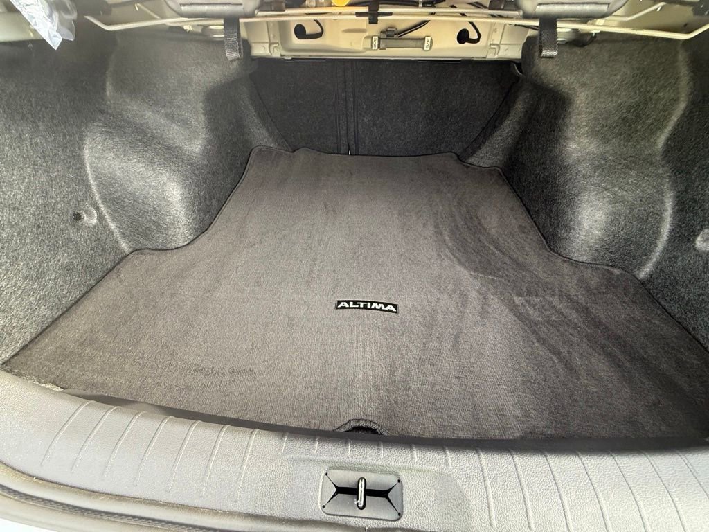 New 2025 Nissan Altima 2.5 SR image 24