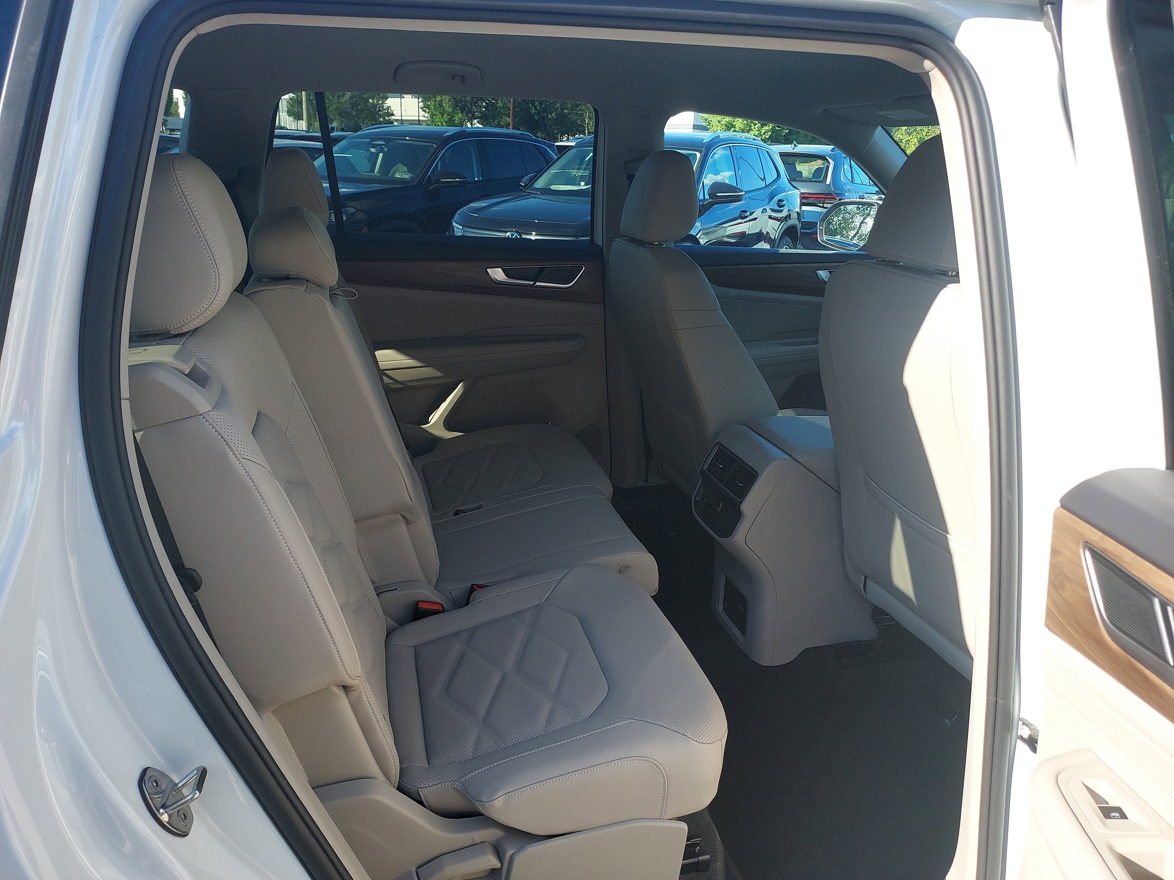 New 2026 Volkswagen Atlas SE image 22