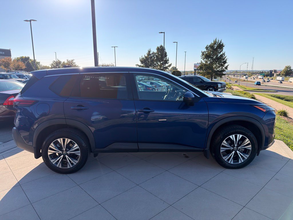 Used 2021 Nissan Rogue SV AWD/4WD image 10